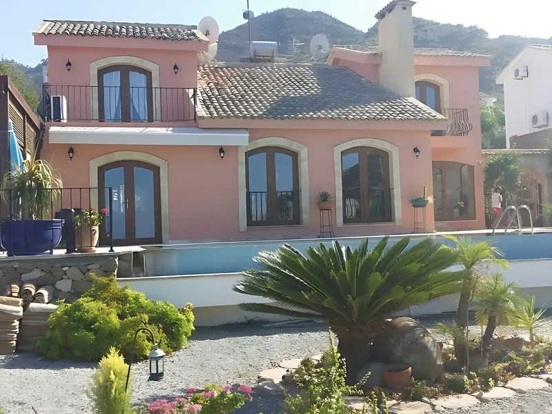Villa for Sale in Alsancak, Kyrenia, Alsancak, Kyrenia